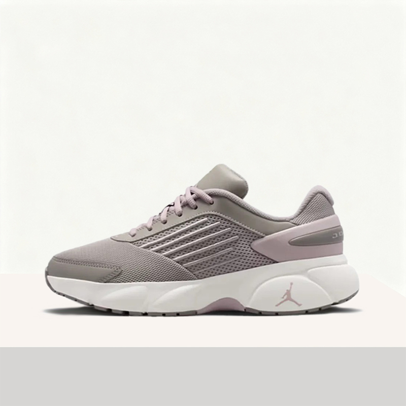 Women Shoes Jordan - 나이키 조던 트러너 플로우: 편안하고 다재다능하며