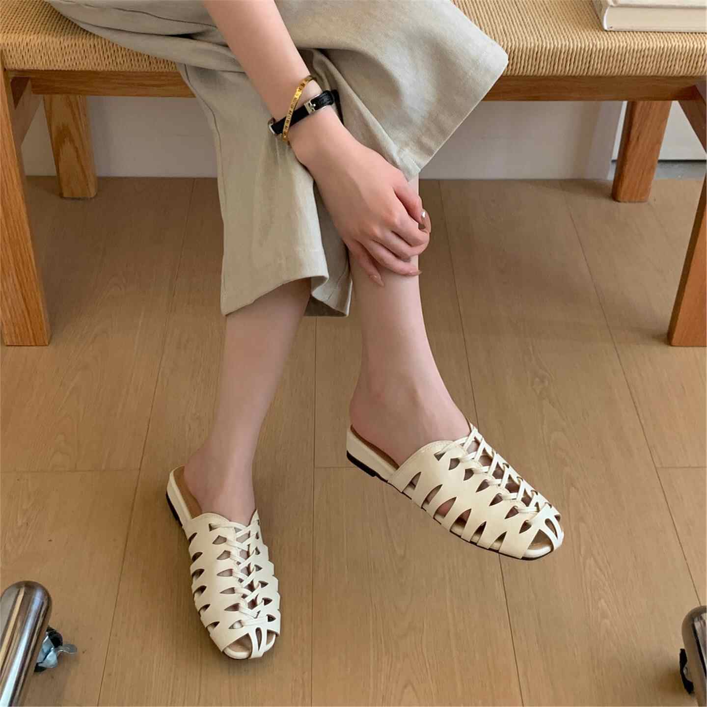 명품 브랜드 수제 직조 메쉬 속이 비치는 여성용 편안하 - Slip On Mule Flat 리뷰 및 가격