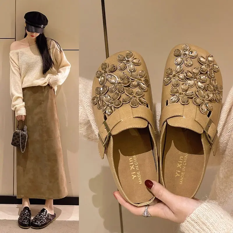 여성용 플로럴 라인스톤 버클 스트랩 클로즈드 토 슬립온 - Slip On Mule Flat 리뷰 및 가격