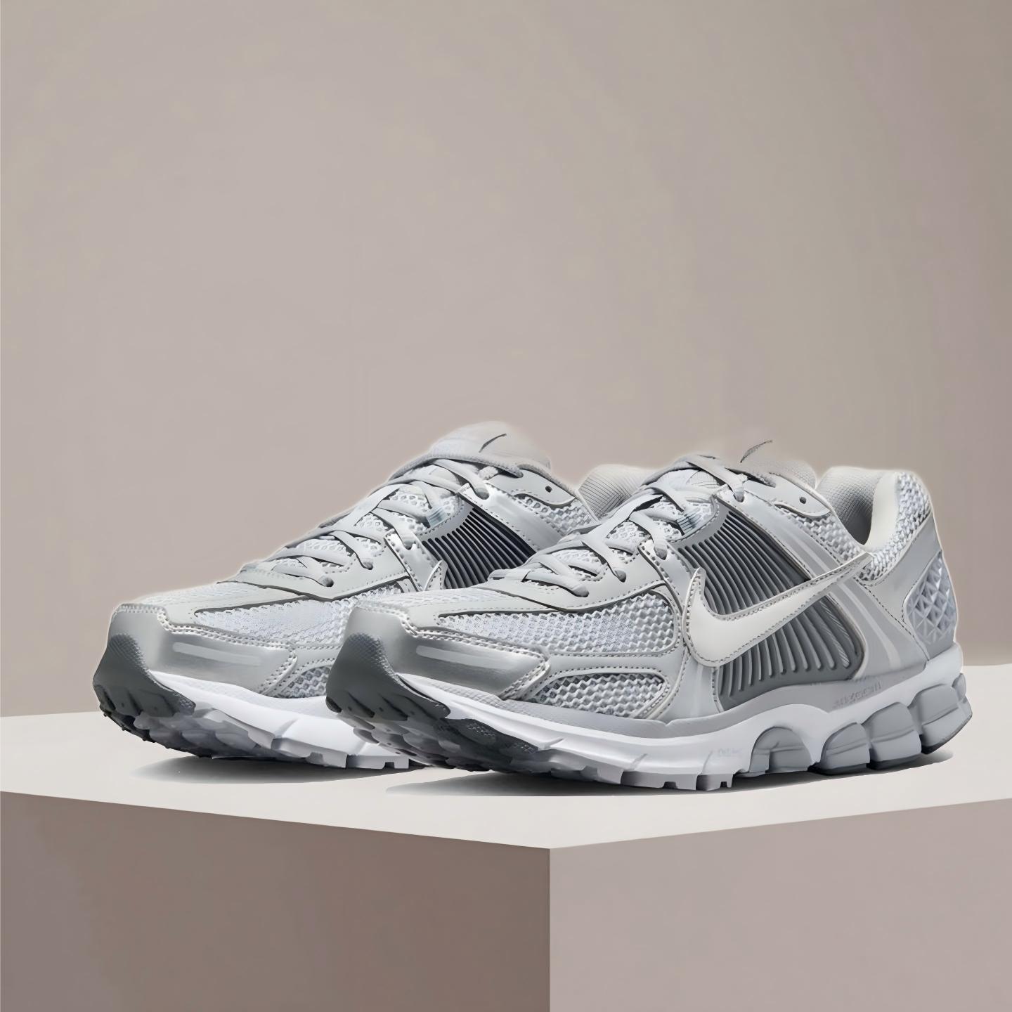 나이키 줌 보메로 5 양키스 운동화 남녀공용 - 남성  - Women Shoes Running Nike 리뷰 및 가격